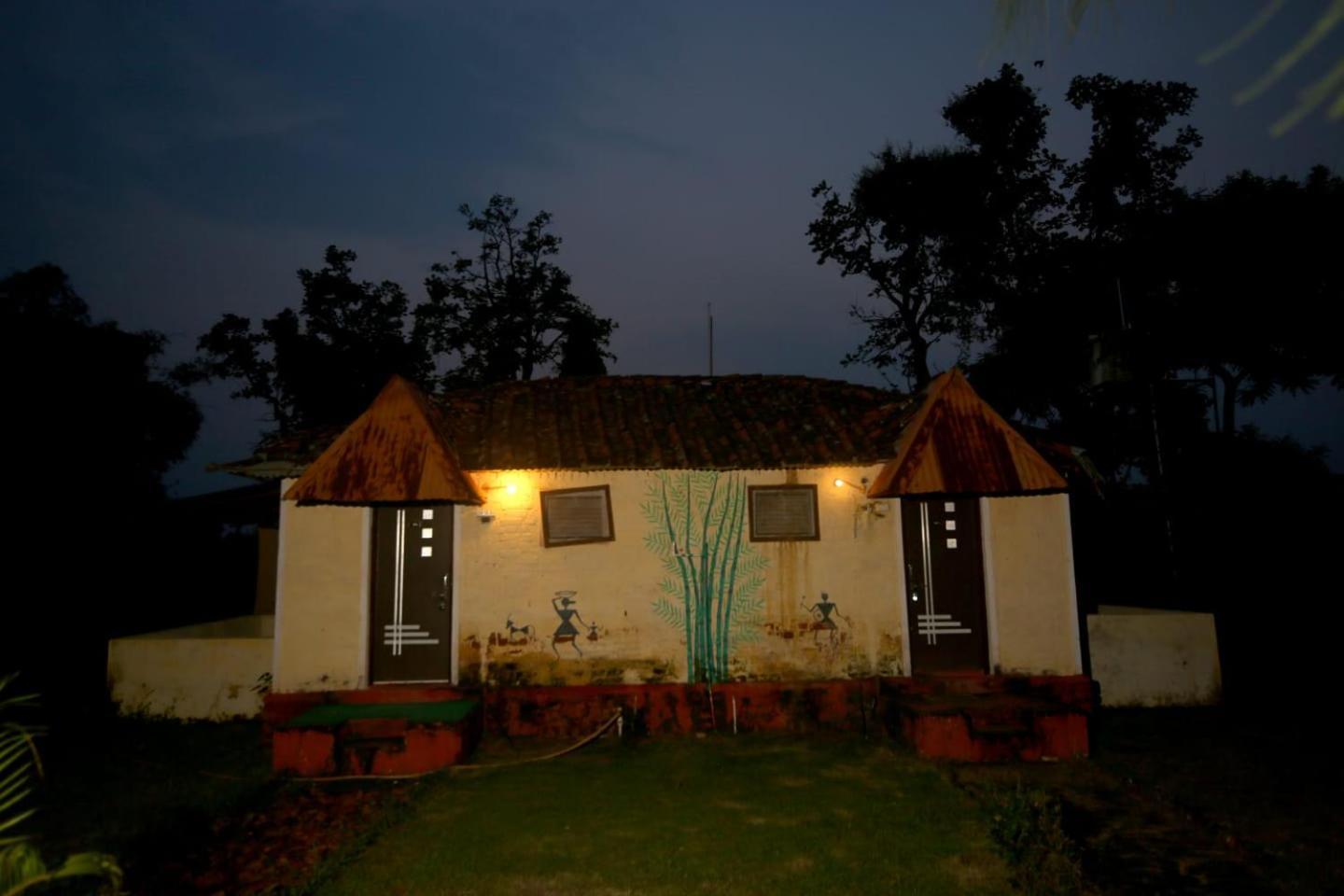 Tribal Wood Resort Dhanwar Exterior photo